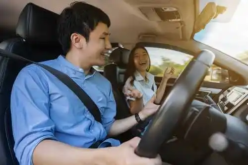 thuê xe có tài xế